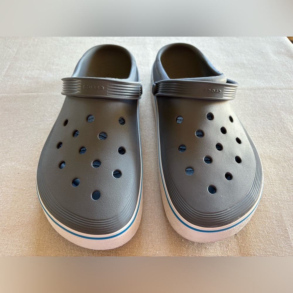 Crocs Unisex Crocband Clogs Size: 11(M) 12.5(W)-Colors: Gray/Aqua Stripe